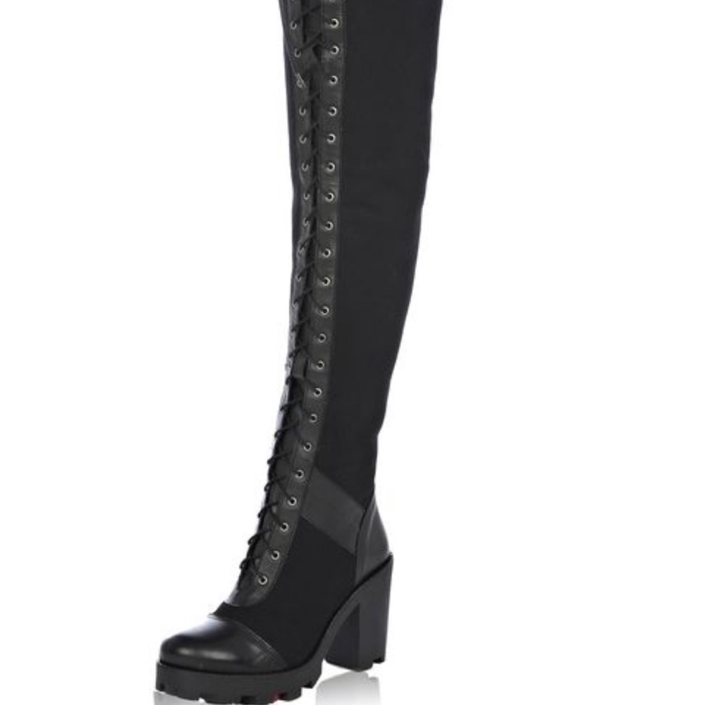 Looking for these boots🙈🙈🙈